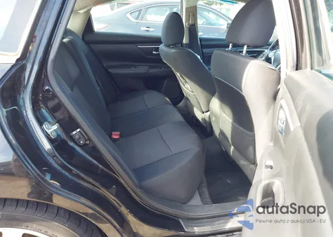 2018 Nissan Altima 2.5/S/Sv/Sl/Sr z USA, uszkodzony, nr VIN 1N4AL3AP5JC131312